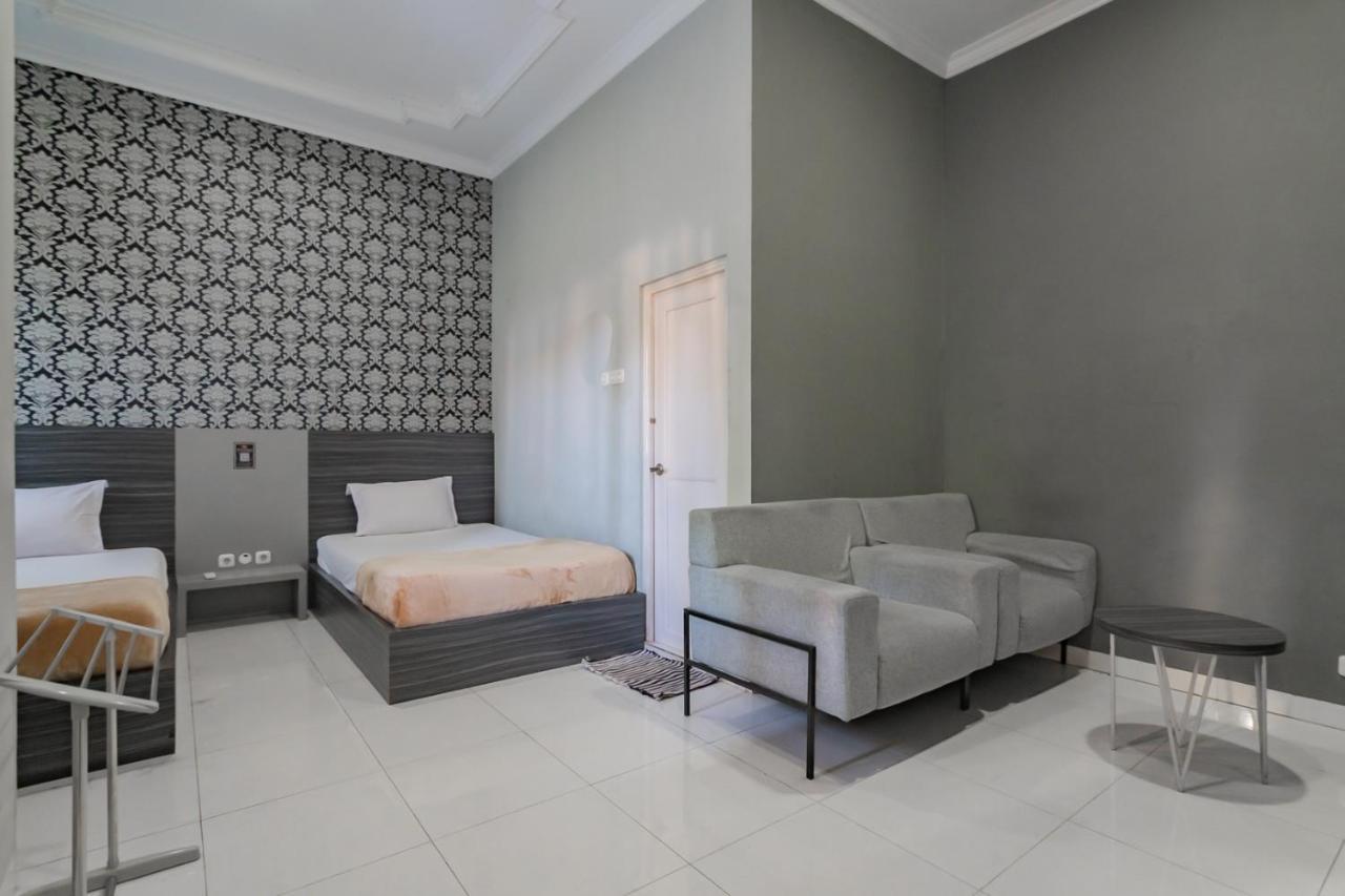 Hotel Markoni Pamanukan Mitra Reddoorz Pamanukan Hilir Zewnętrze zdjęcie