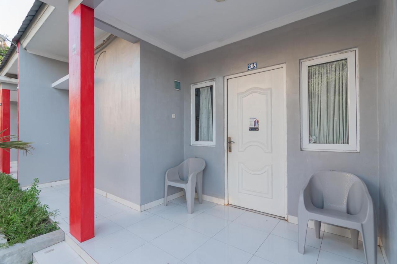 Hotel Markoni Pamanukan Mitra Reddoorz Pamanukan Hilir Zewnętrze zdjęcie