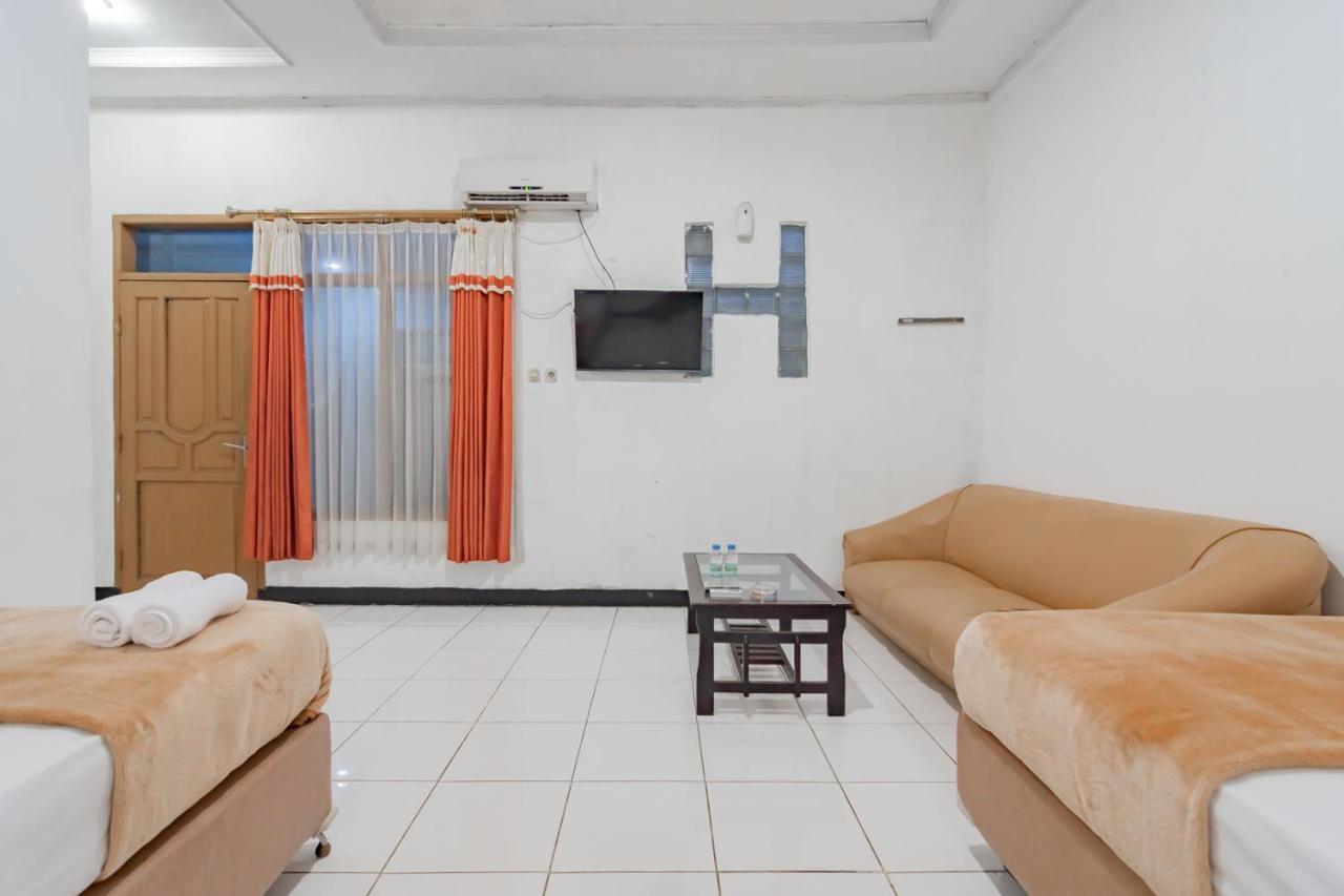 Hotel Markoni Pamanukan Mitra Reddoorz Pamanukan Hilir Zewnętrze zdjęcie
