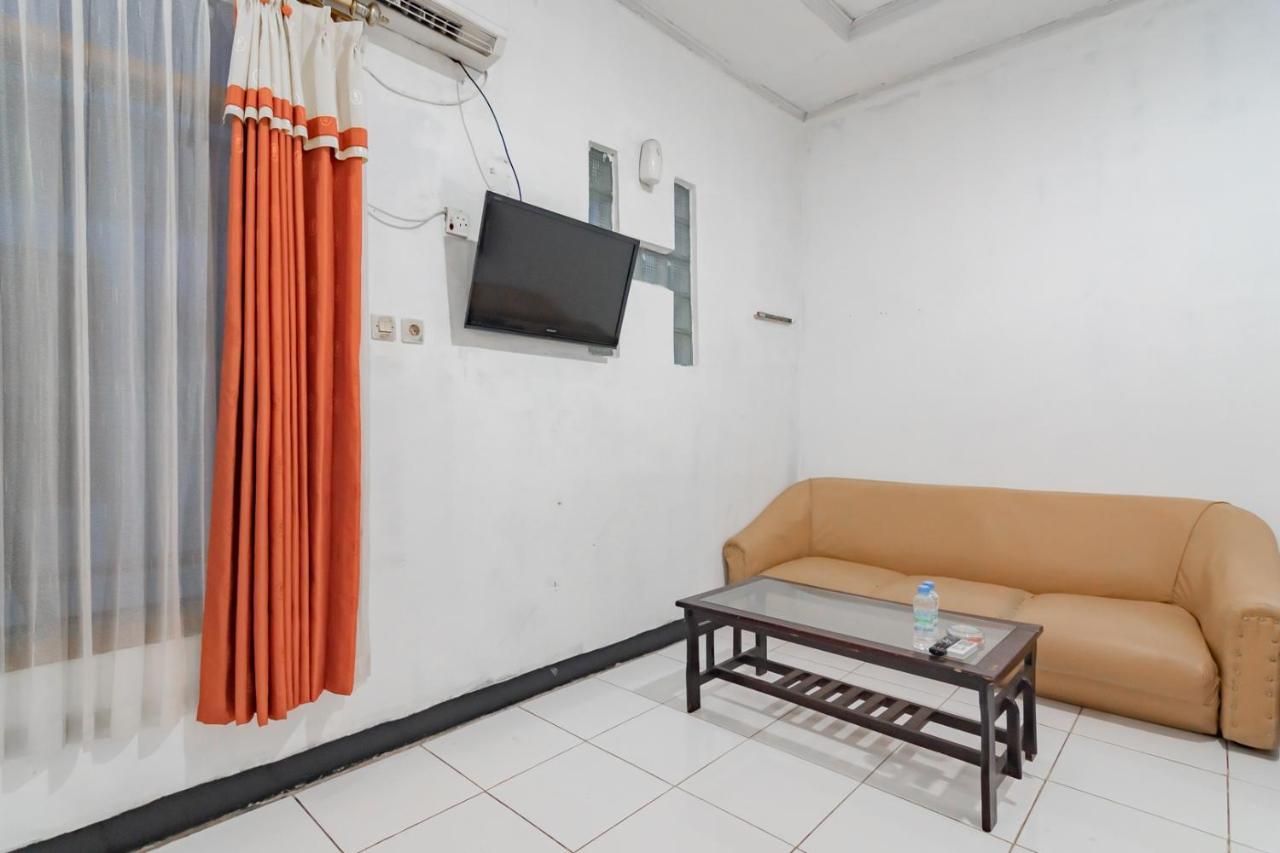 Hotel Markoni Pamanukan Mitra Reddoorz Pamanukan Hilir Zewnętrze zdjęcie